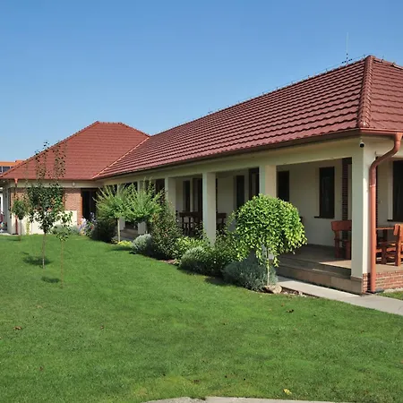 Nero 3* Veľký Meder